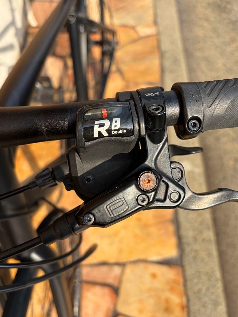 スペシャライズド　クロスバイクSirrus シラス　2.0 Ｌサイズ 2022年