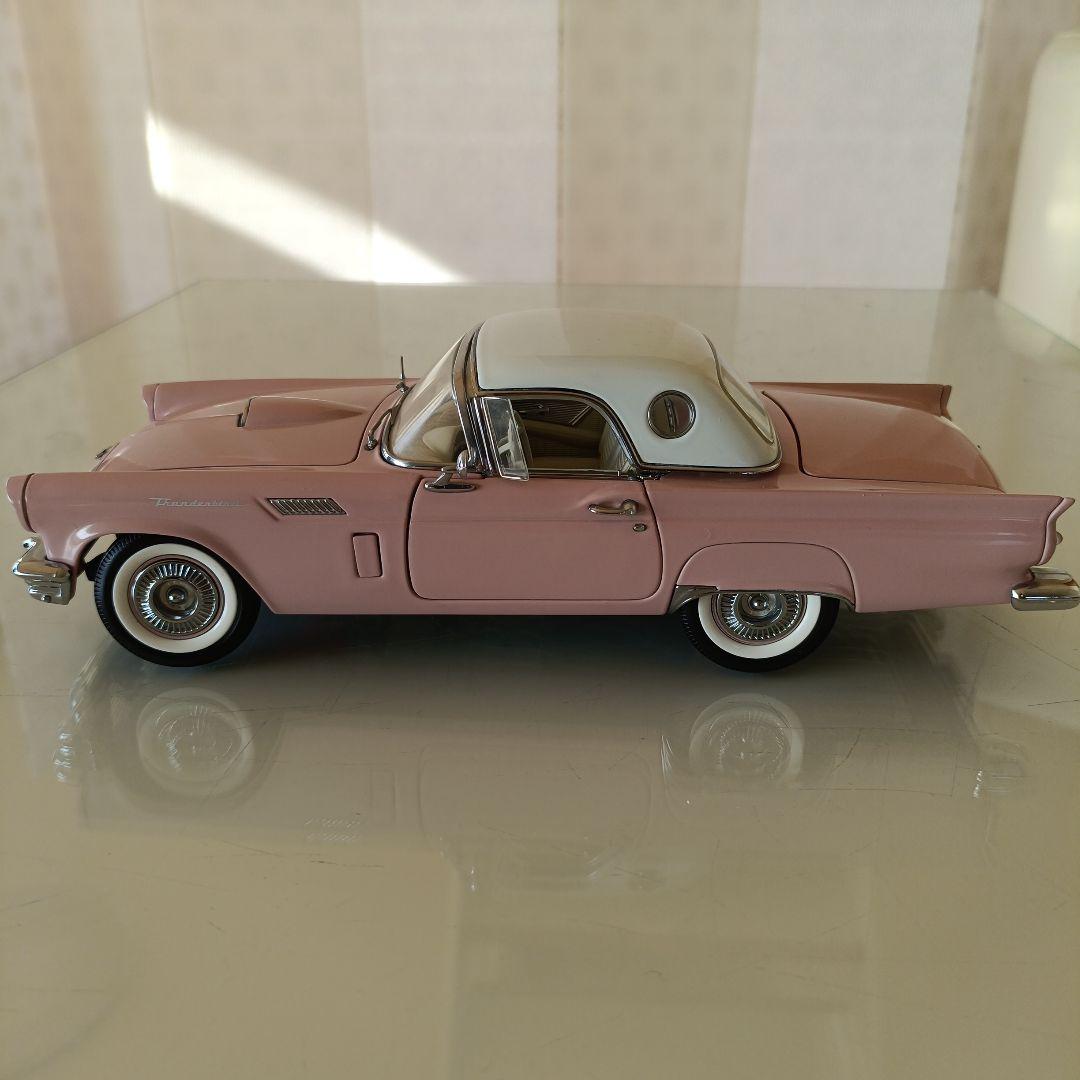 1957 フォード　サンダーバード