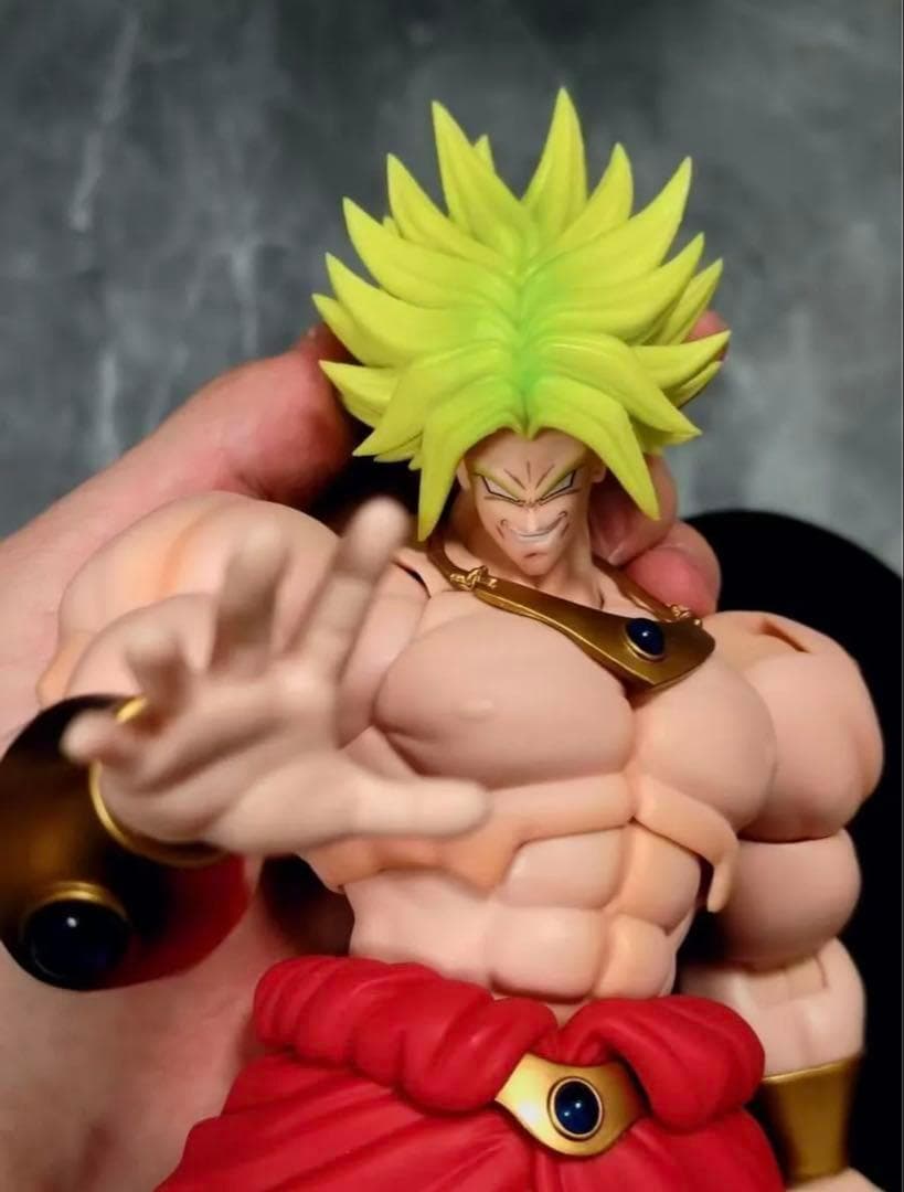 海外限定　ブロリー　スーパーサイヤ人　s.h.figuarts 同サイズ