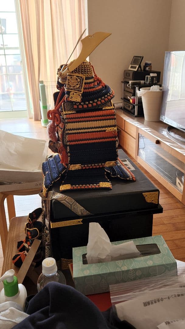 鈴甲子雄山の10号鎧、ジャンク扱いで出品。鍬形は24金張り。特別値引き