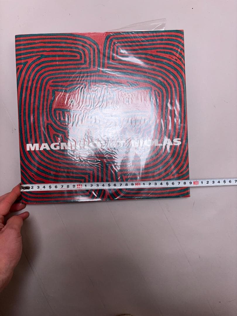 Magnificent Molas Michel Perrin ミシェル・ペラン