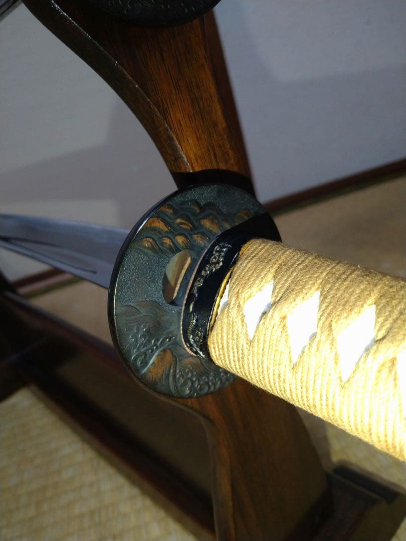 居合刀　大刀　小刀　2本セット　刀掛け付き　漆塗り鞘　鉄製鍔