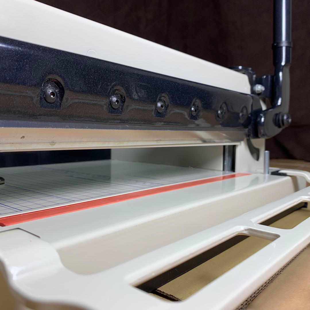 【極美品】HFS 大型裁断機 ペーパーカッター A4サイズ 事務 オフィス