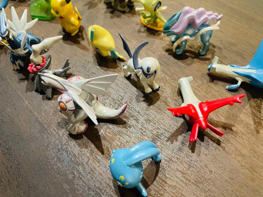 ポケモン映画10周年記念 モンスターコレクションセットBOX 全キャラ18点