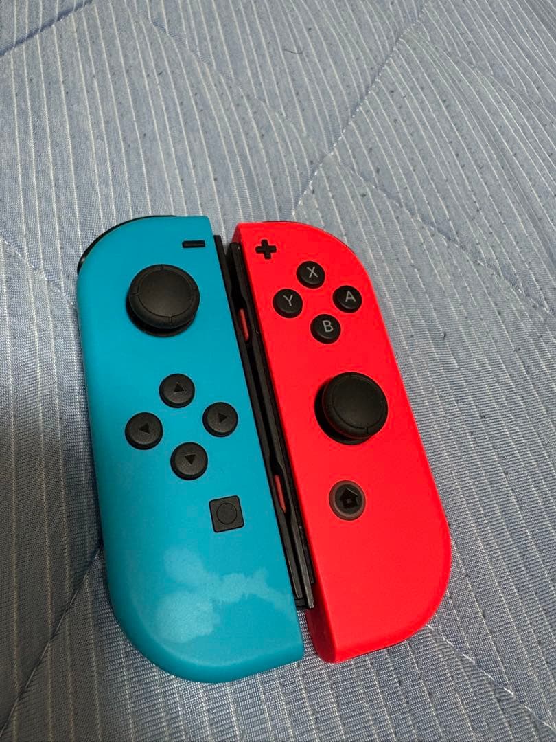 Nintendo Switch 本体 青 赤 Joy-Con