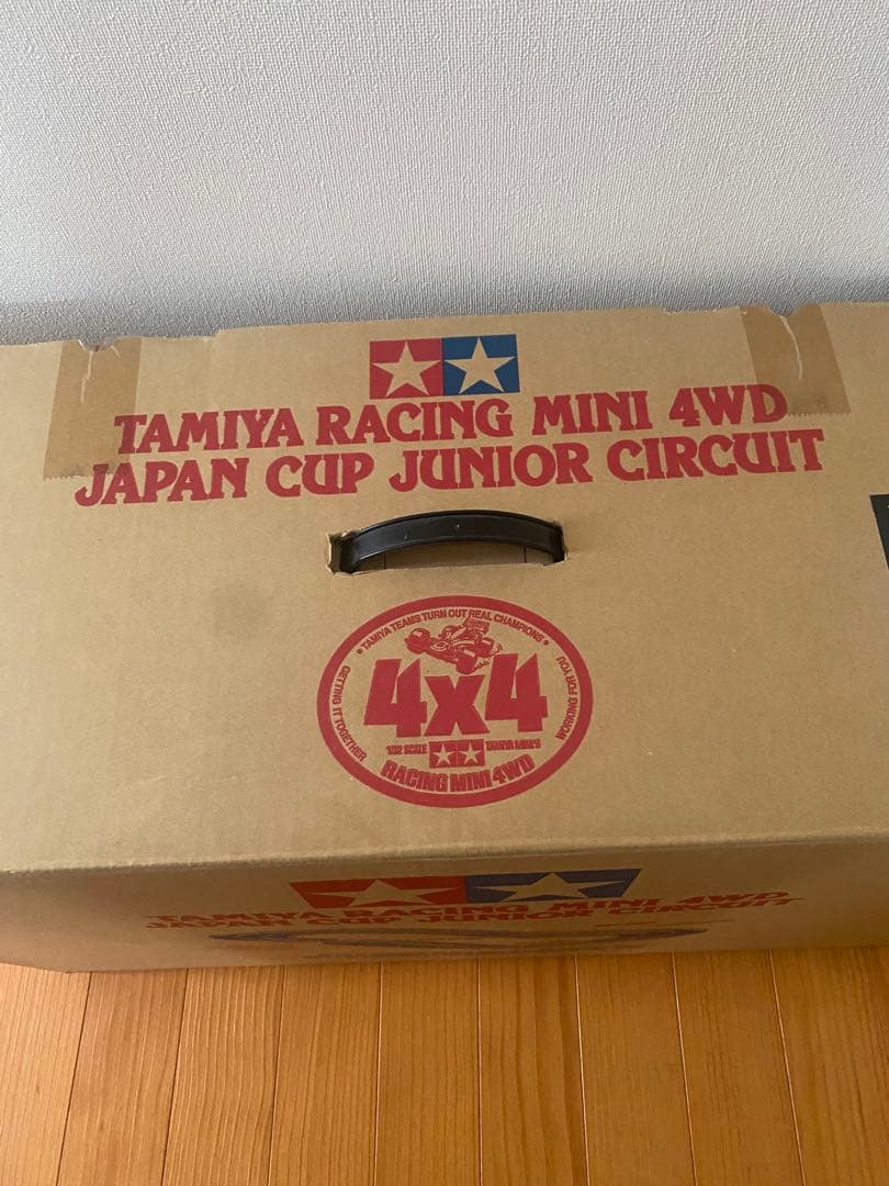 タミヤ ミニ四駆ジャパンカップジュニアサーキット (レッド/ホワイト/ブルー)