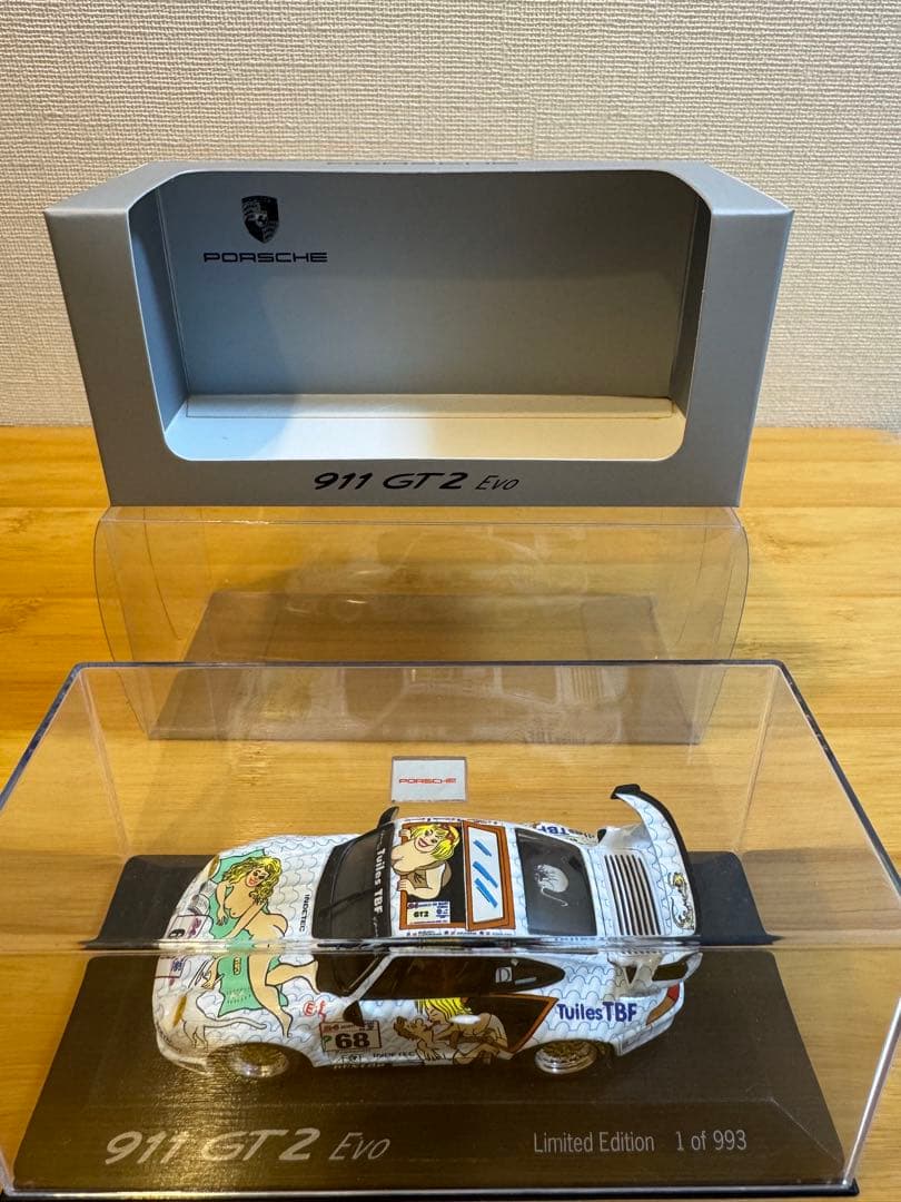 【MINICHAMPS】貴重 限定993台Porsche 911 GT2 EVO
