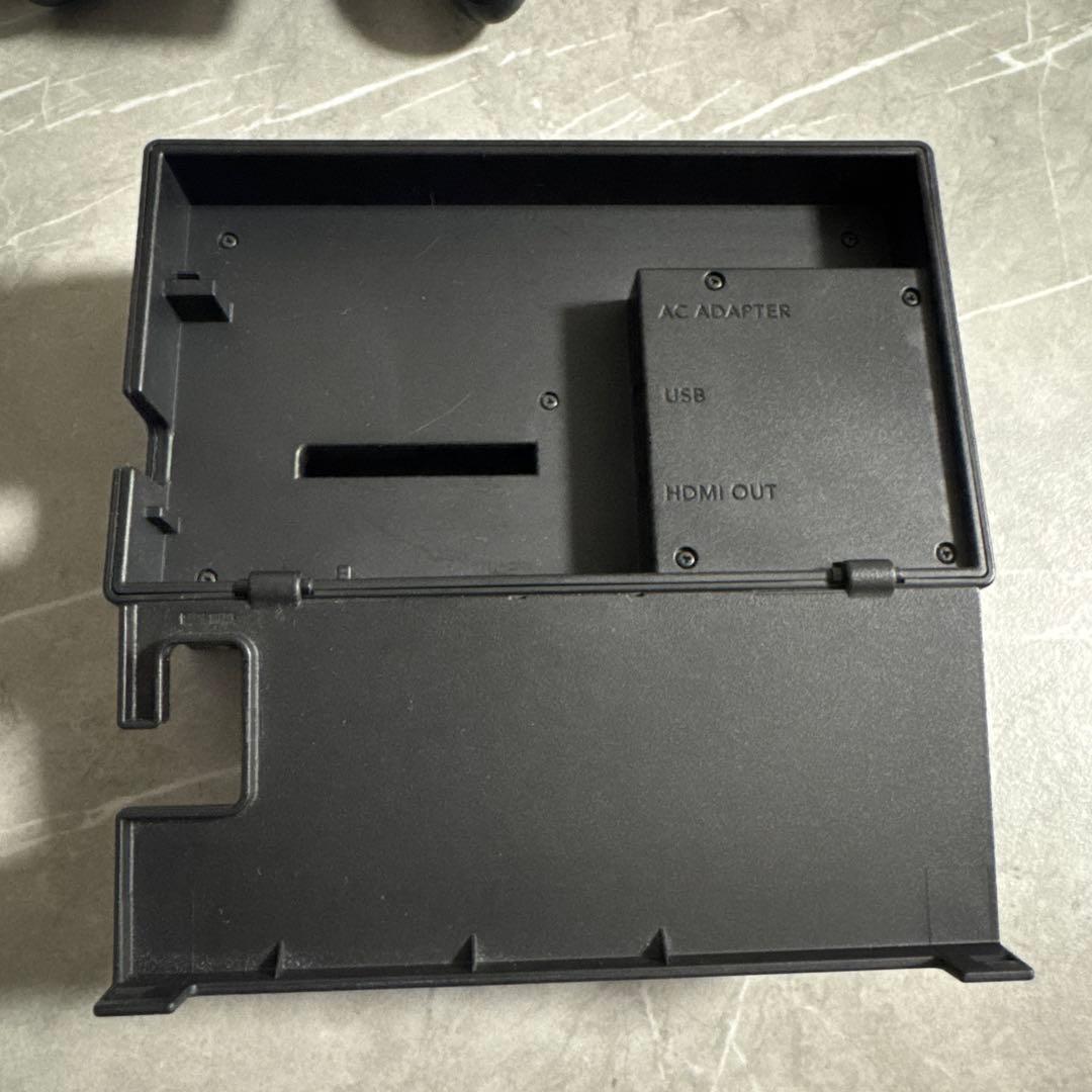 【美品】任天堂 Switch本体 ニンテンドー