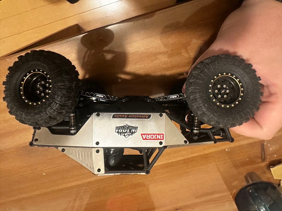 ucx2405PRO カスタム　高機能クローラー　ラジコン【出品してみました】