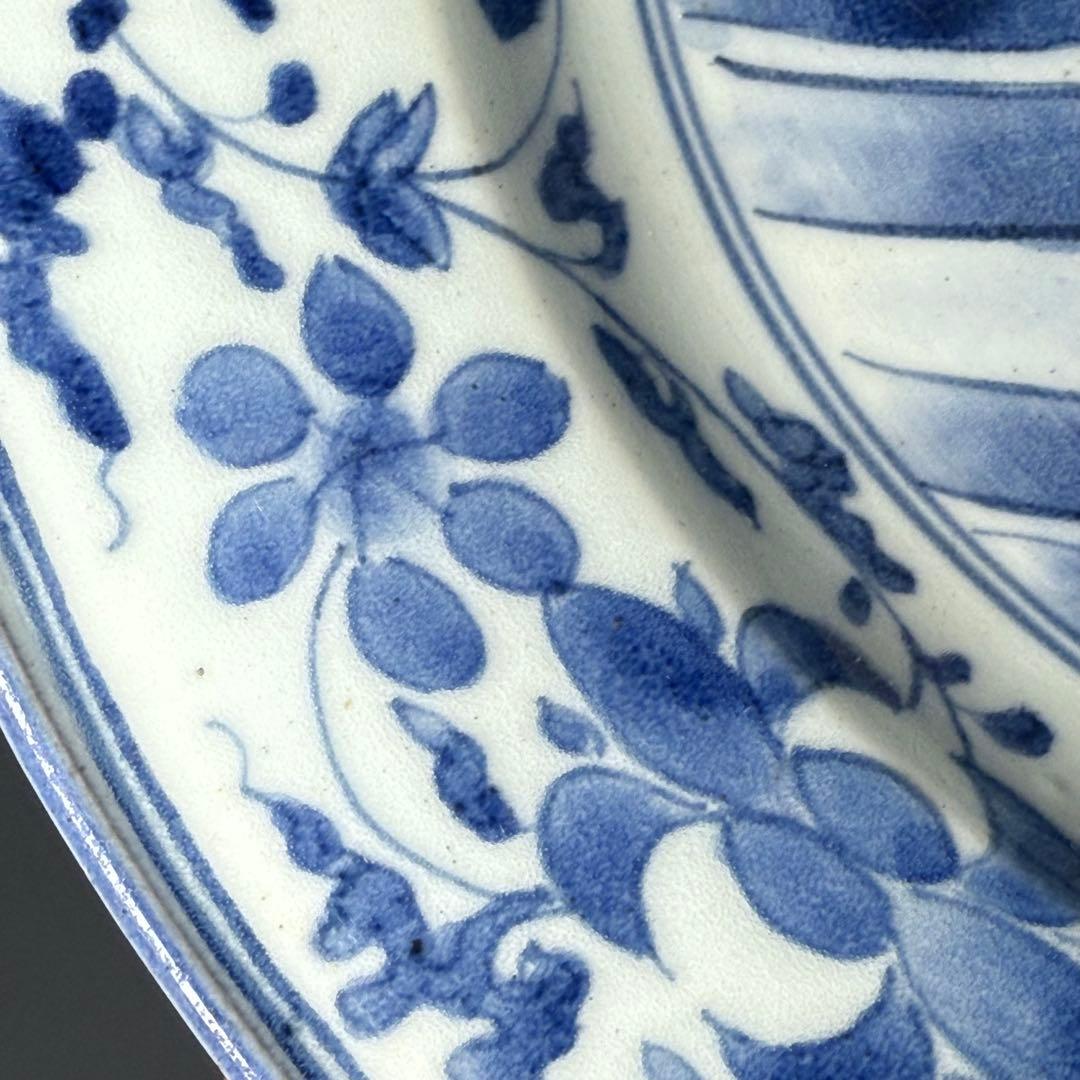 古伊万里　藍九谷様式　染付水鳥花図尺皿　31.5cm　裏唐草文　江戸中期　蒐集家