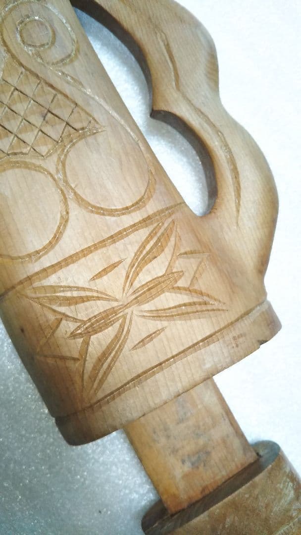 (値下げ)アイヌエムシ　アイヌ彫り　木彫りの刀　伝統工芸