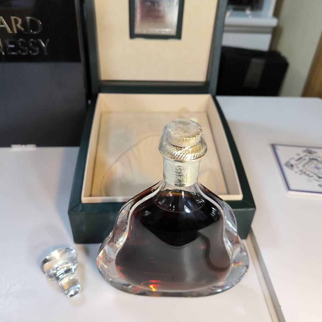 豪華ヘネシーリシャール旧型、新型２本セット(訳あり)