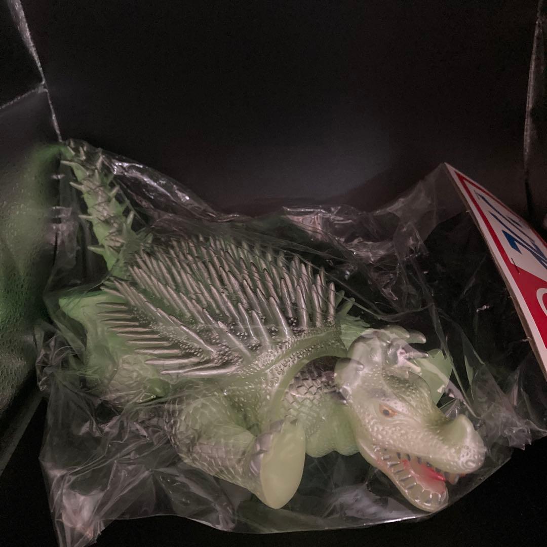 最終価格♡珍品♡ 未開封　未使用品　マルサンソフビ　アンギラス　蓄光版 約30㎝