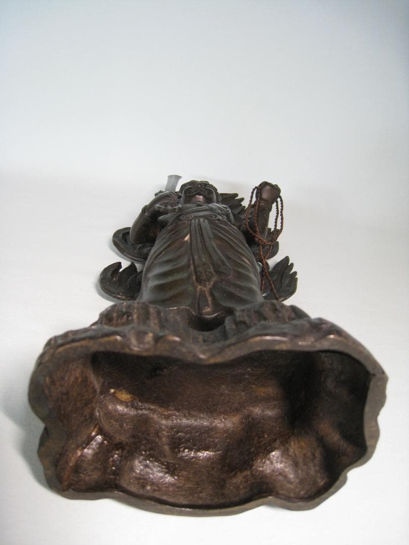 鋳銅製不動明王像 　 旭峰作　　高さ約34.5㎝