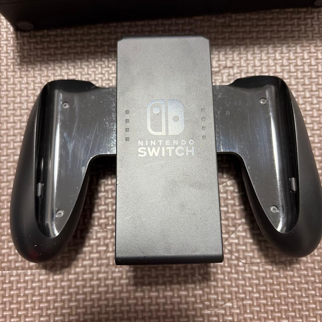 Nintendo Switch 本体 青/赤 付属品付き　箱あり