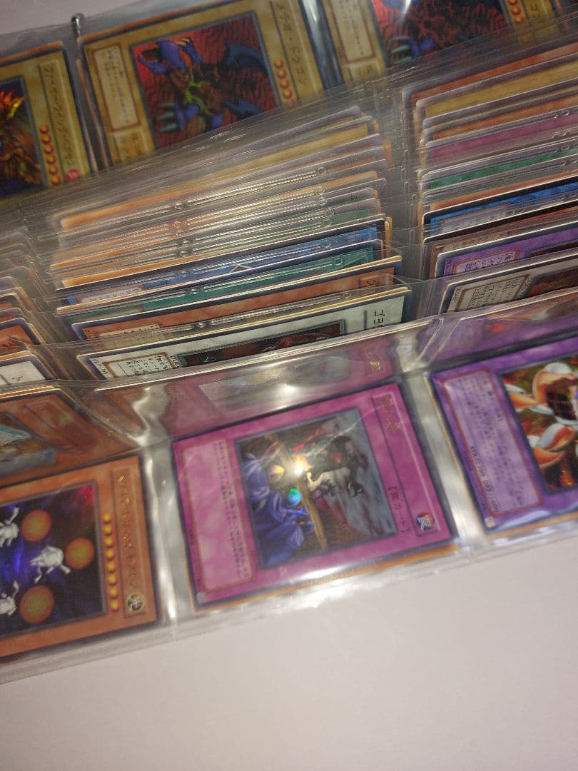 トレカ類約13kg まとめ　ポケモンカード　遊戯王 　カードダス　等