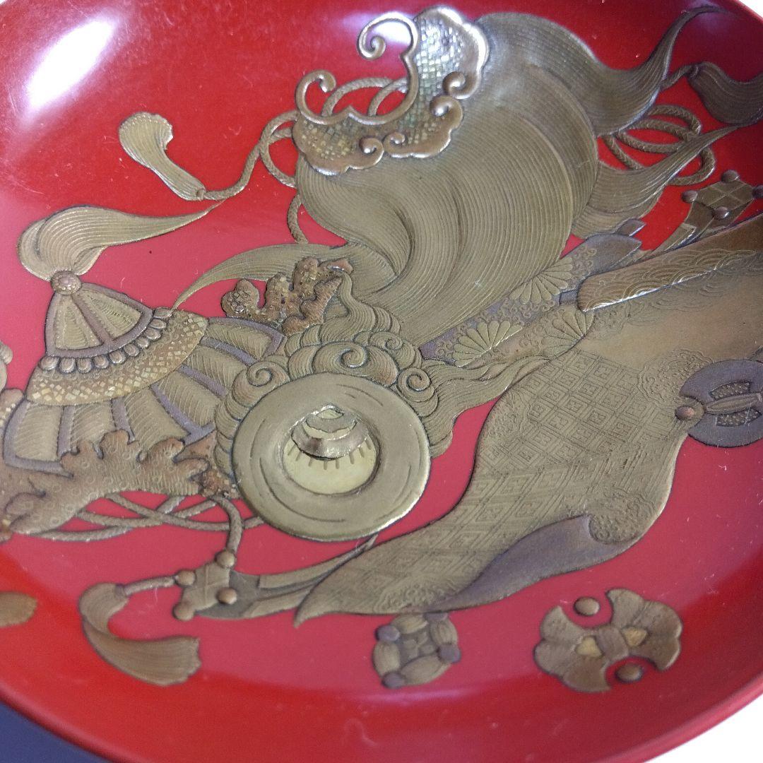 加賀蒔絵　高蒔絵祝い盃　三ッ組盃　　漆芸　時代高級高蒔絵盃　大正期　黒塗共箱