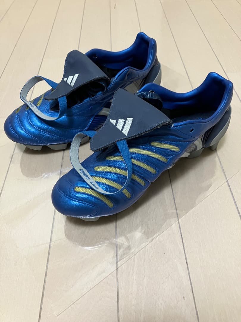 し*ゅ様 アディダス プレデターパルス 26.0cm タグ無し新品・未使用