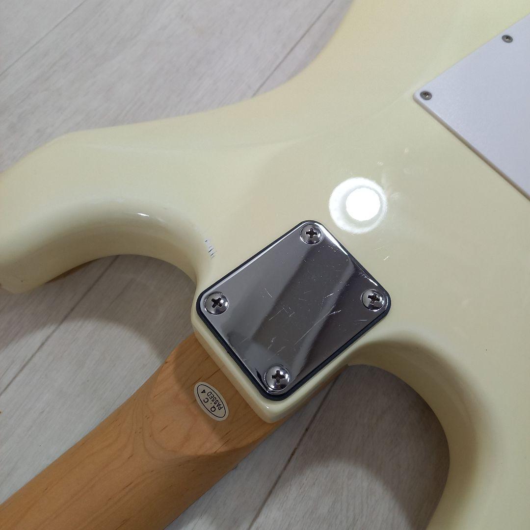 Ikebe Jungle Guitars ストラトキャスター ビンテージホワイト