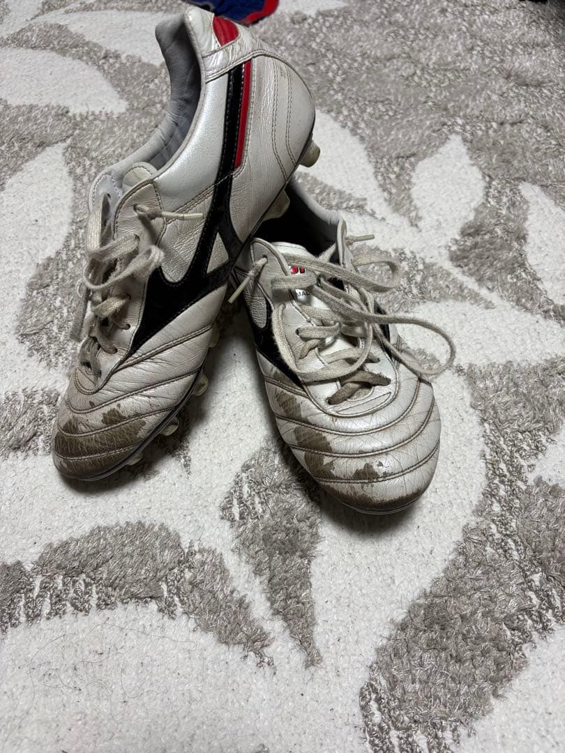 ミズノ モレリア サッカーシューズ ホワイト/ブラック