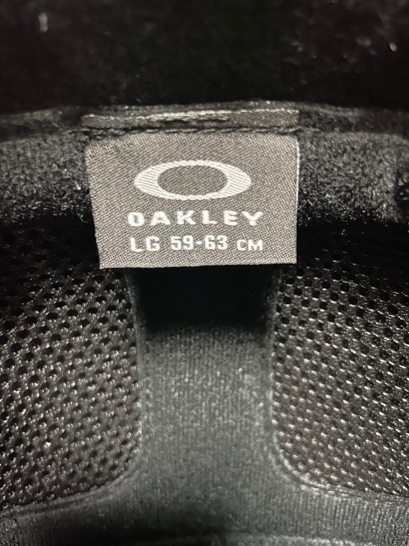 OAKLEY MOD5 ヘルメット グレー　LGサイズ