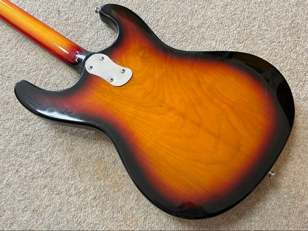 ■モズライトギター Mosrite of California 演奏動画あり！