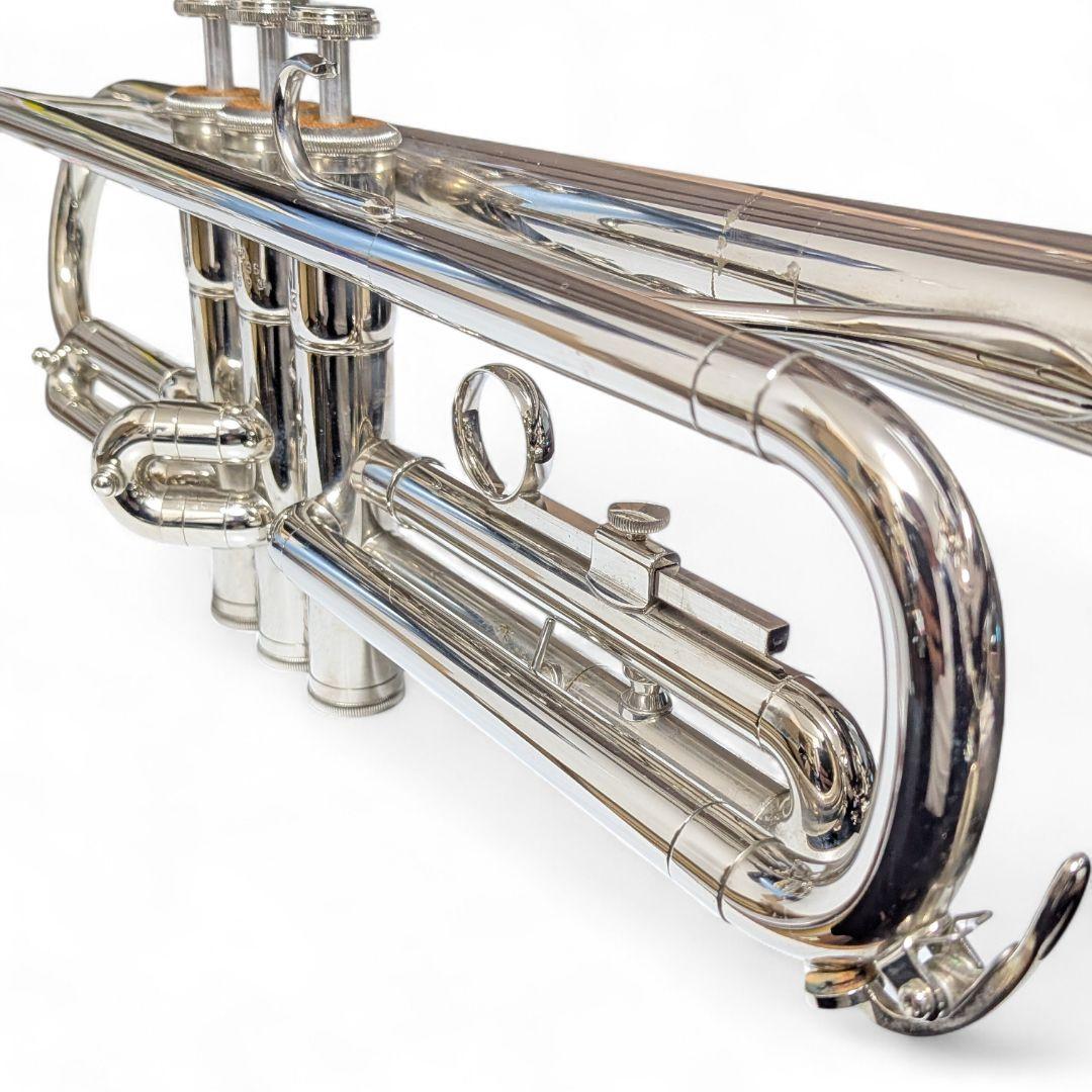 美品 ヤマハ トランペット YTR-136 シルバー マウスピース付