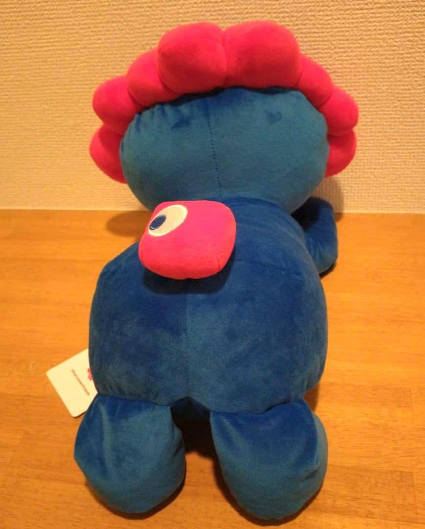 ミャクミャク　黒ミャクミャク　這い　ぬいぐるみ　Lサイズ　マイドオオキニ缶　青缶