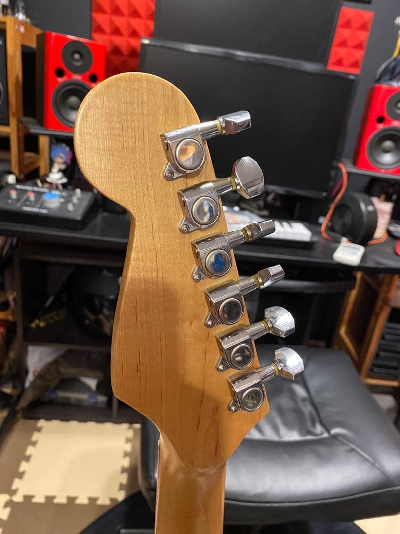 虎目ネック‼︎改造多数ストラトキャスター