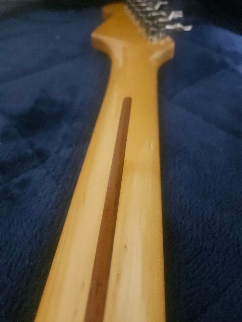 Fender japan ストラトキャスター Eシリアル