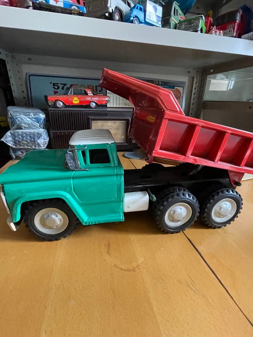 ブリキ　シボレー　ダンプカー　10輪車