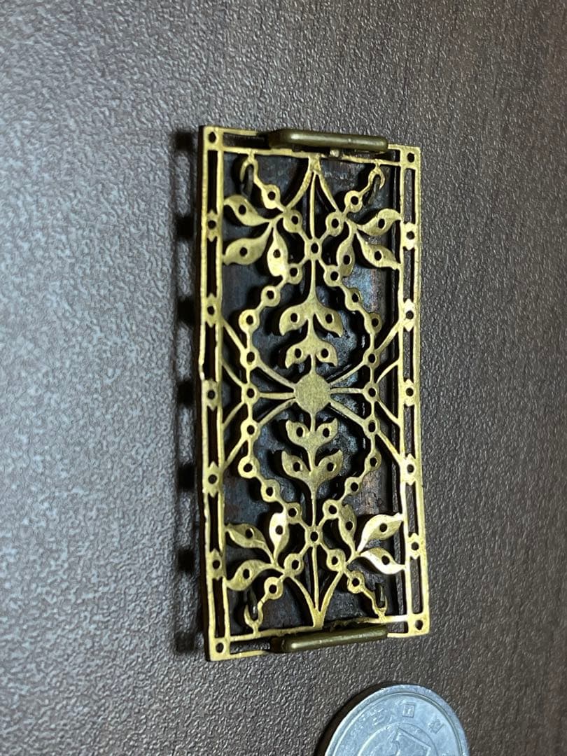 アンティーク　帯留　グリフォン　ゴールド　インレインど　手彫り