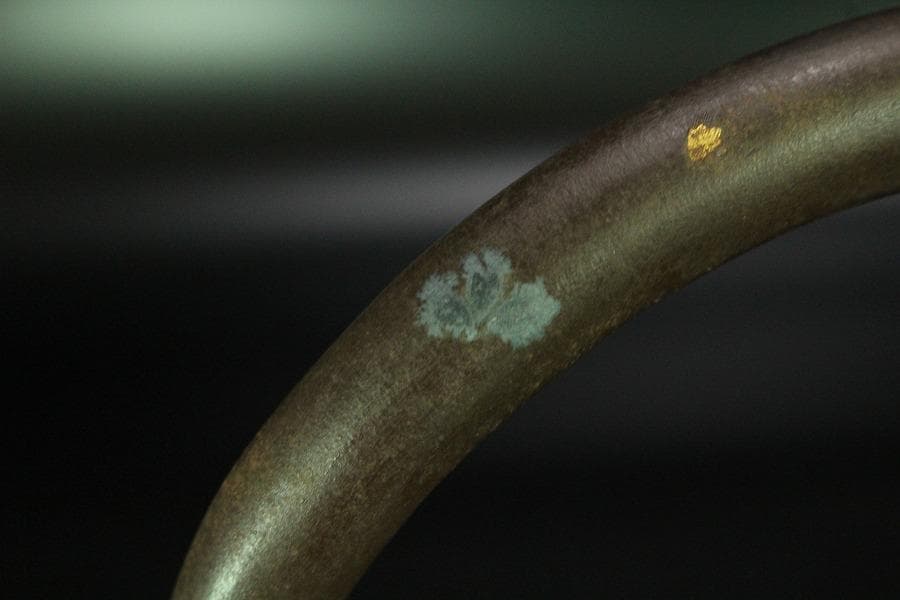 霰 鉄瓶 刻 金龍堂 梅正宗 銀摘み蓋 金銀象嵌 共箱(K-YC389)