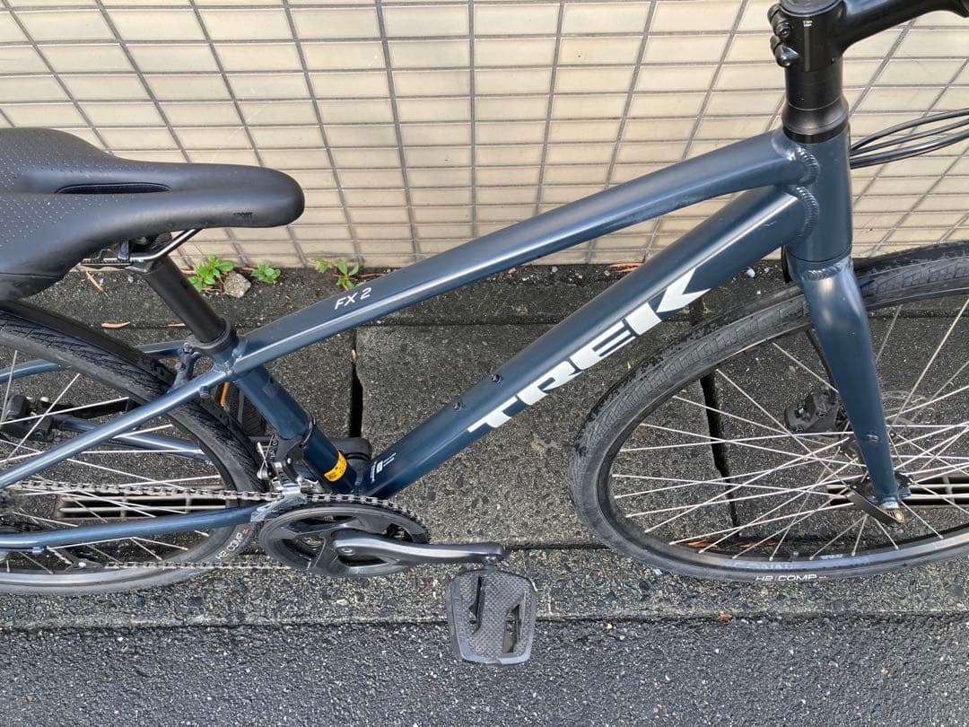 美品 2022年8月購入 トレック TREK FX 2 Disc Gen 3