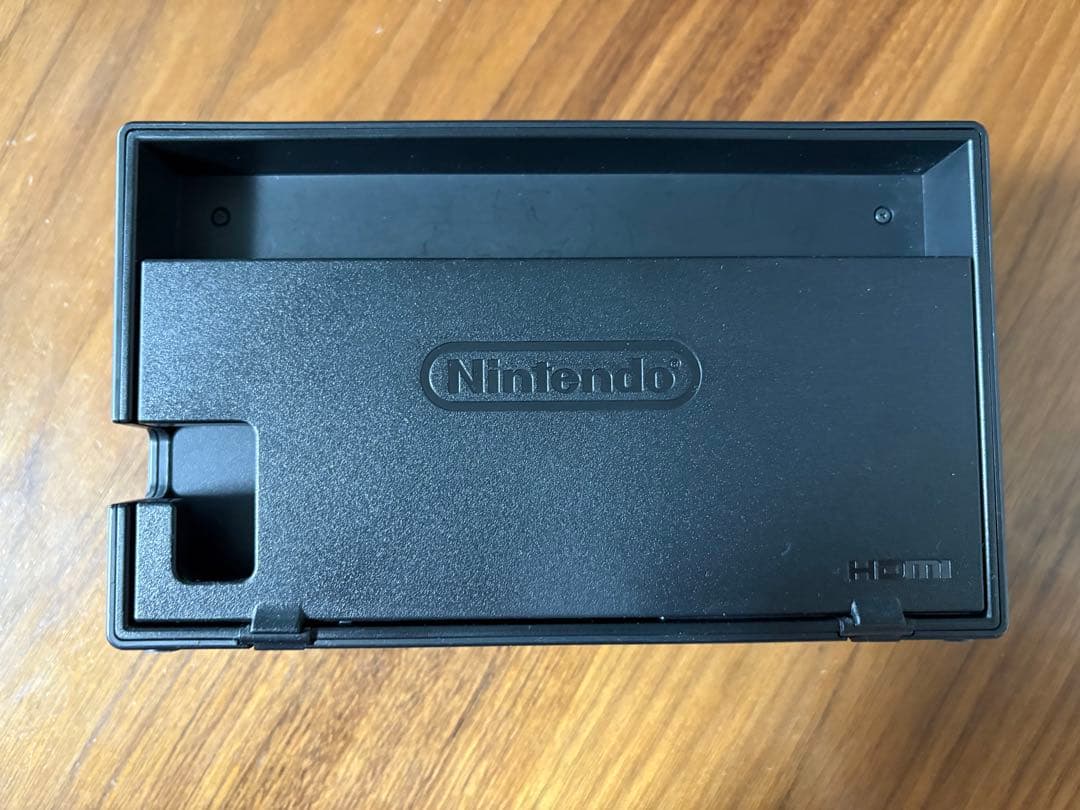 【美品】Nintendo Switch 本体 ネオンブルー・ネオンレッド