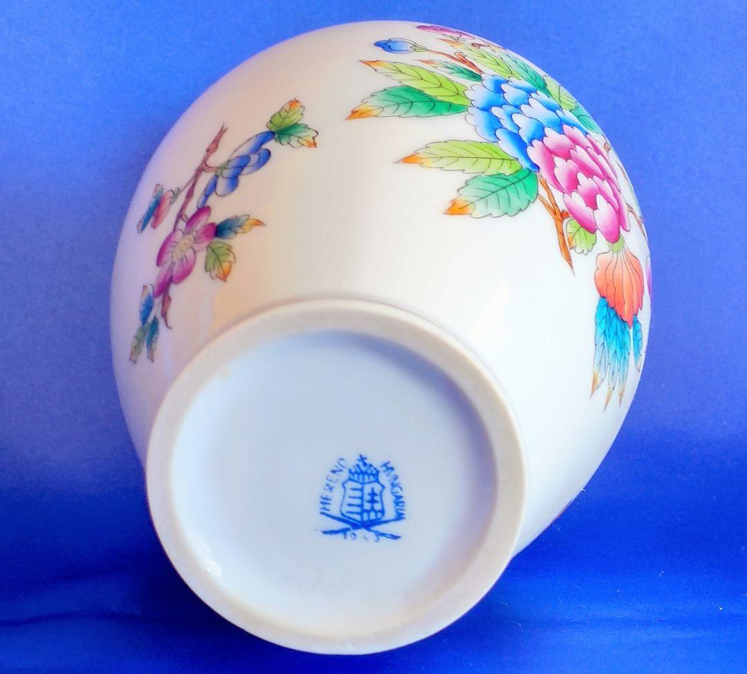 HEREND ヘレンド 【美品】白磁花瓶 花と蝶の装飾