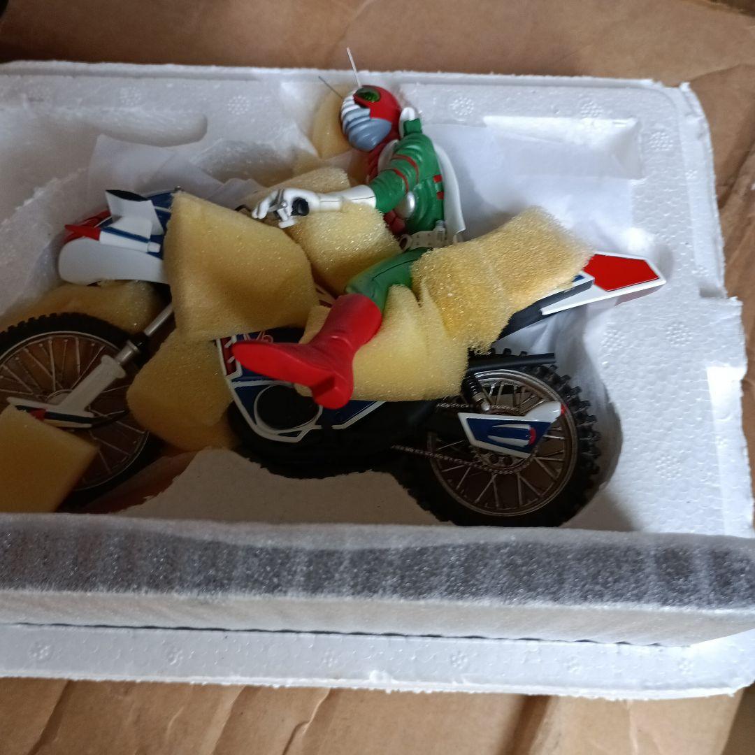 仮面ライダーV3 & ハリケーン 1/12スケールポピー