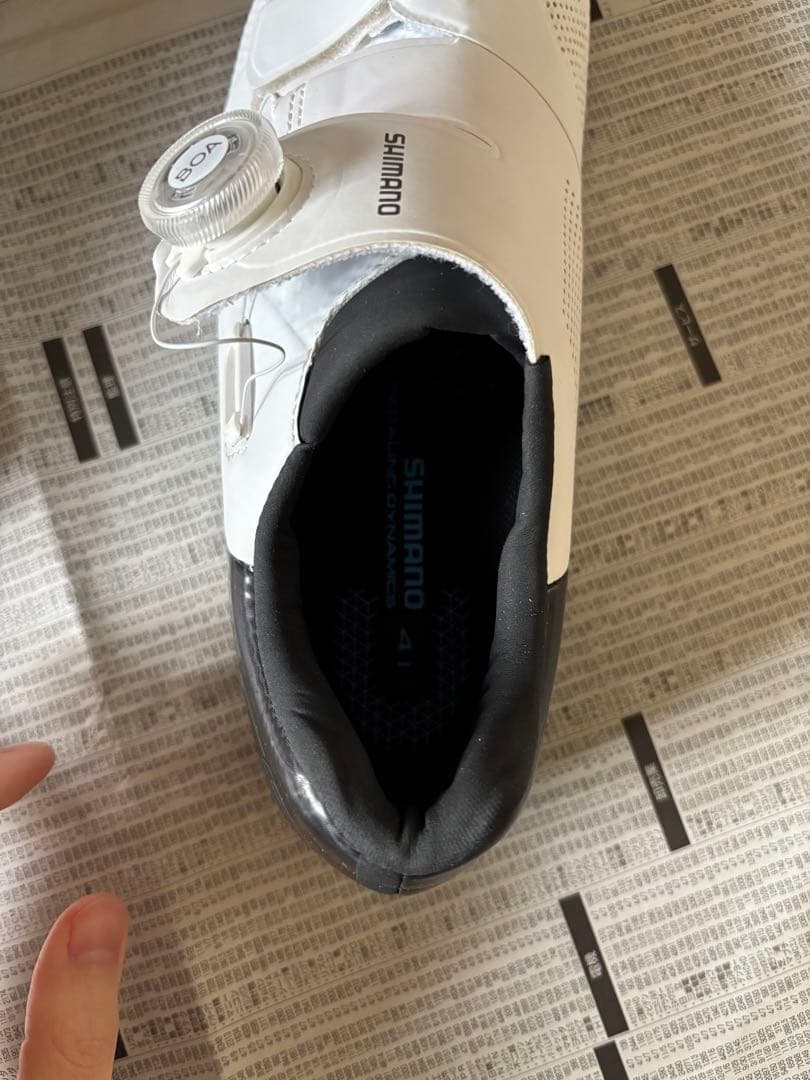 SHIMANO 自転車用シューズ BOAシステム ホワイト　25　26 41