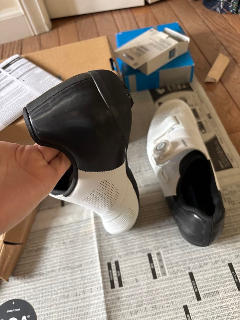 SHIMANO 自転車用シューズ BOAシステム ホワイト　25　26 41