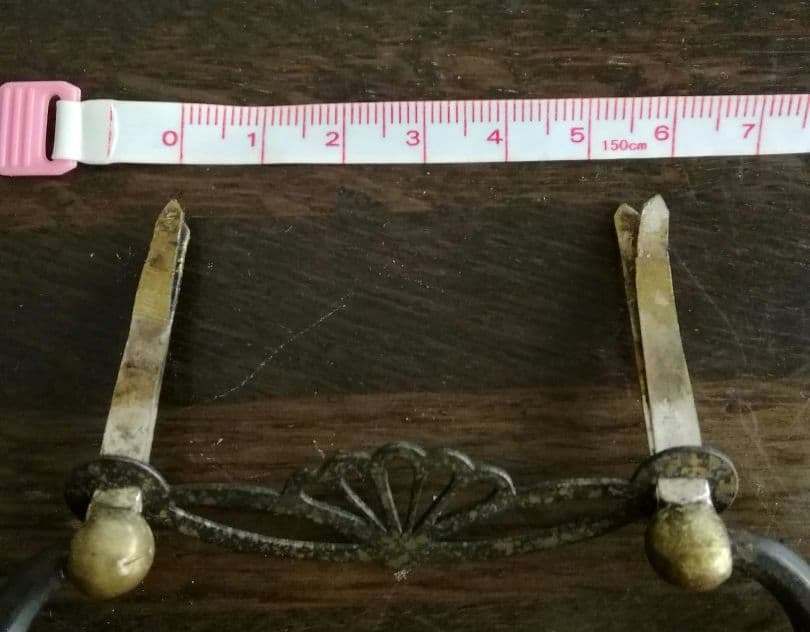 和箪笥桐だんすの取っ手　飾り金具　金属工芸　和骨董　アンティーク