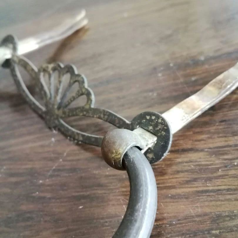 和箪笥桐だんすの取っ手　飾り金具　金属工芸　和骨董　アンティーク