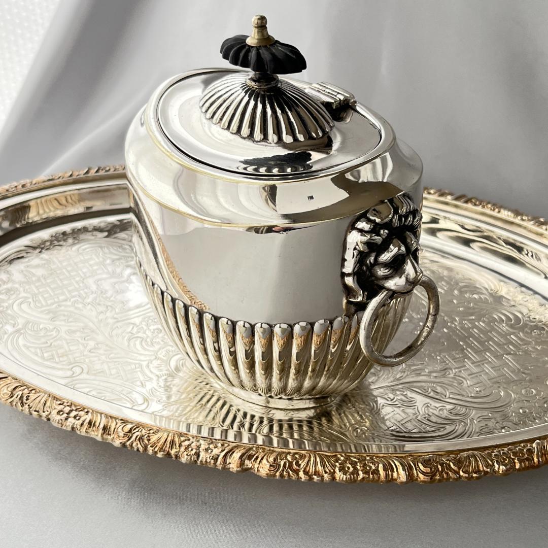 【英国】ライオンマスク ティーキャディ / ビスケットケース【シルバープレート】