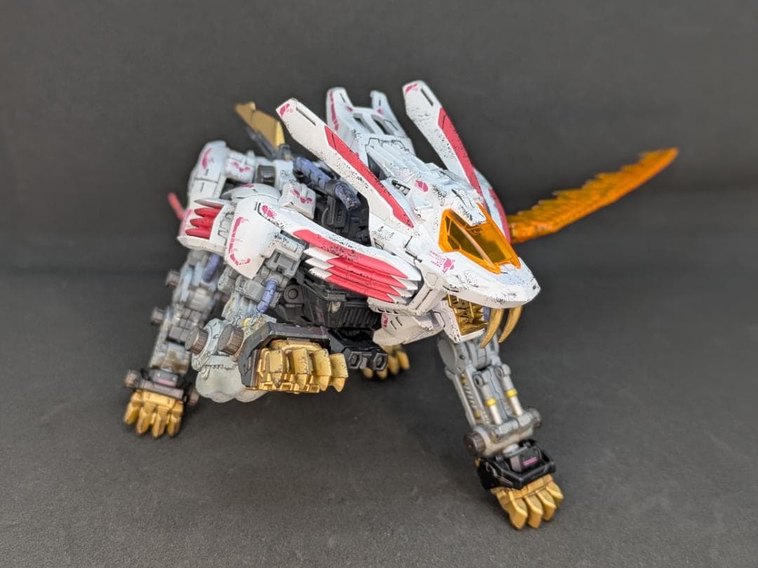 ゾイド　リアライズモデル ブレードライガー　ミラージュL風塗装　塗装済み完成品