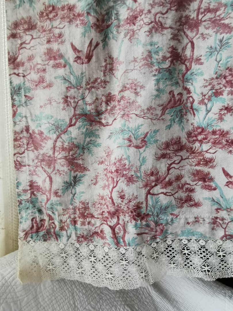 アンティークフランス 1880年トワルドジュイ鳥達の森 ボビンレース装飾カーテン