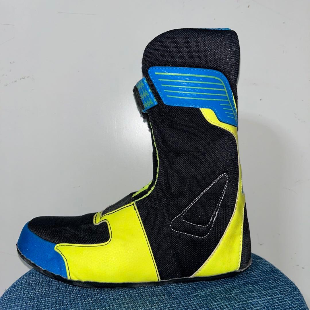 レアNIKE ZOOM怪獣　ナイキ　スノーボードブーツ　25cm