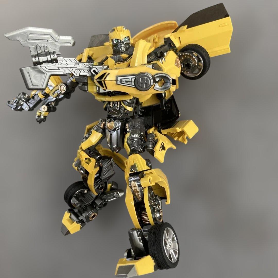 Battle Hornet 非正規　トランスフォーマー　バンブルビーっぽい人