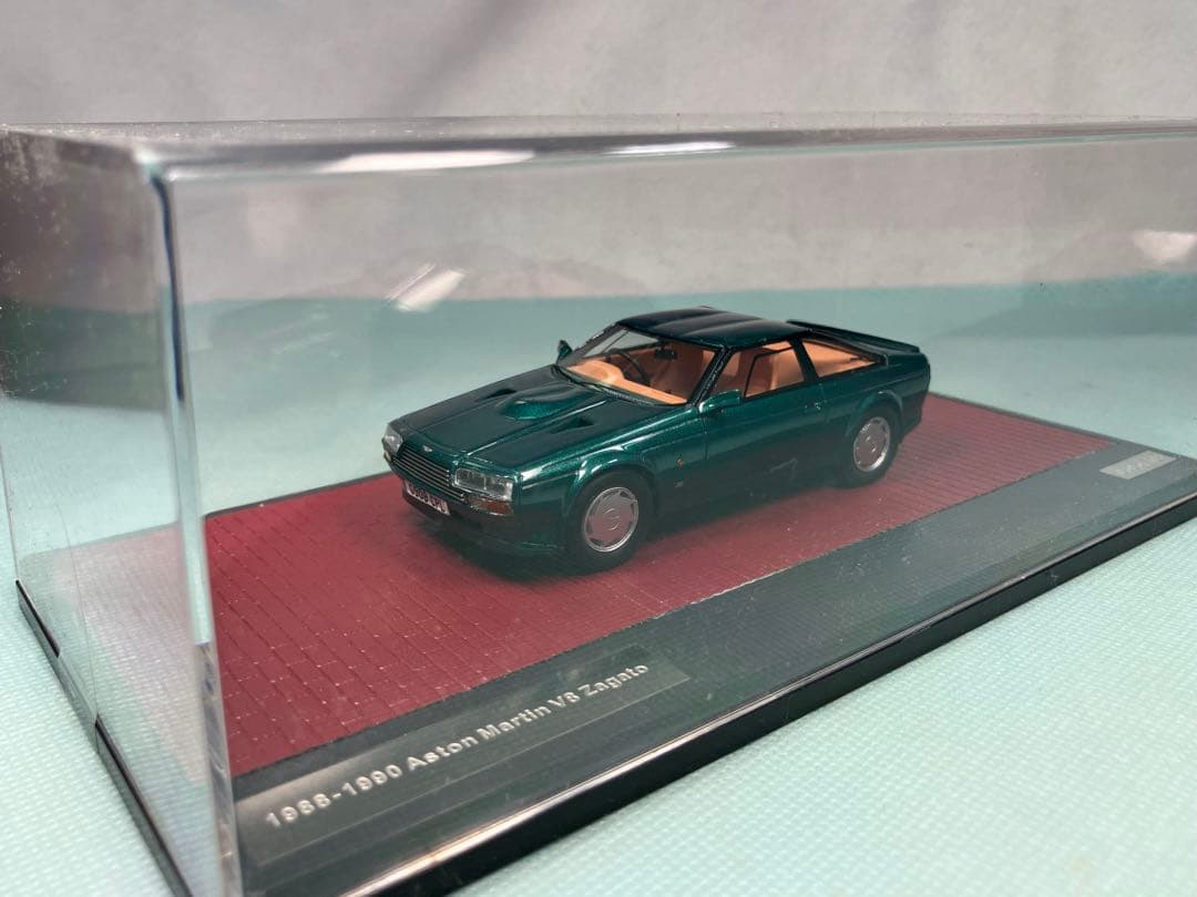 MATRIX 1／４３　アストン・マーティン　Ｖ８　ザガート　メタリックグリーン