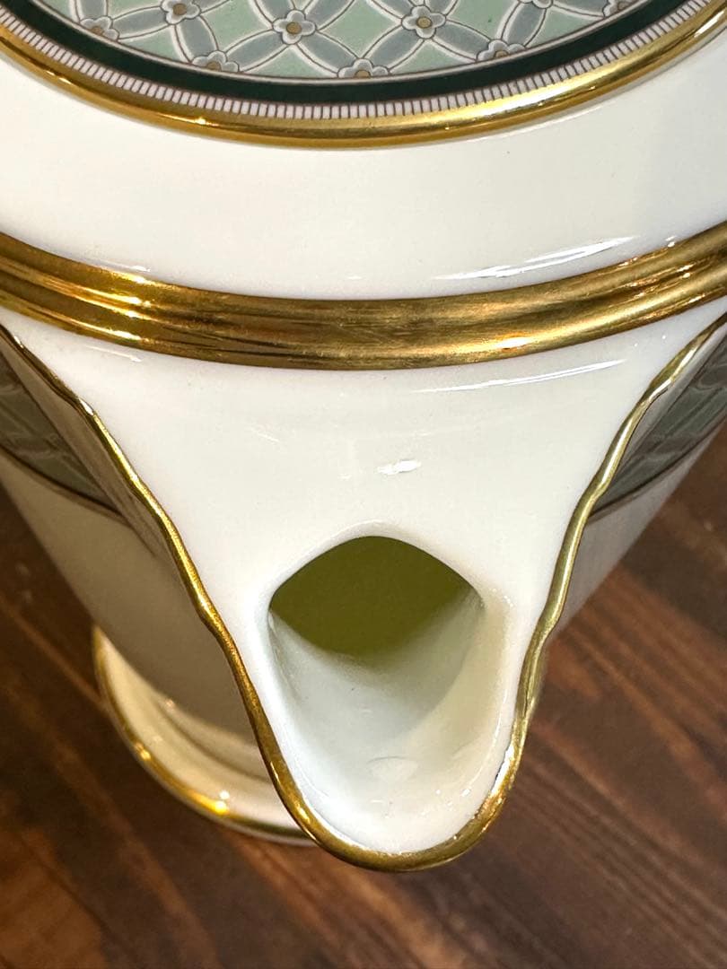 ノリタケ　ロイヤルエンブレム　大きなポット