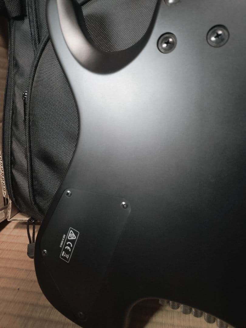 Ibanez QX52-BKF ヘッドレスギター バーズアイ