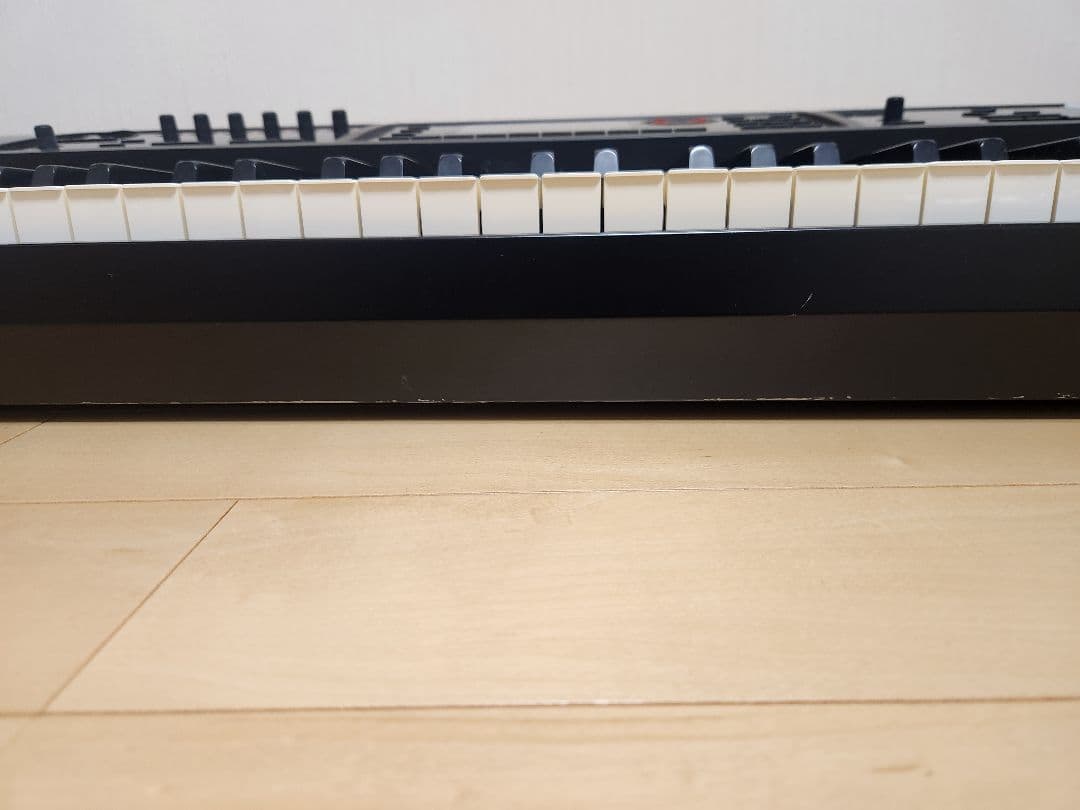 訳あり　Roland FA-08 88鍵 シンセサイザー ケース付　ローランド